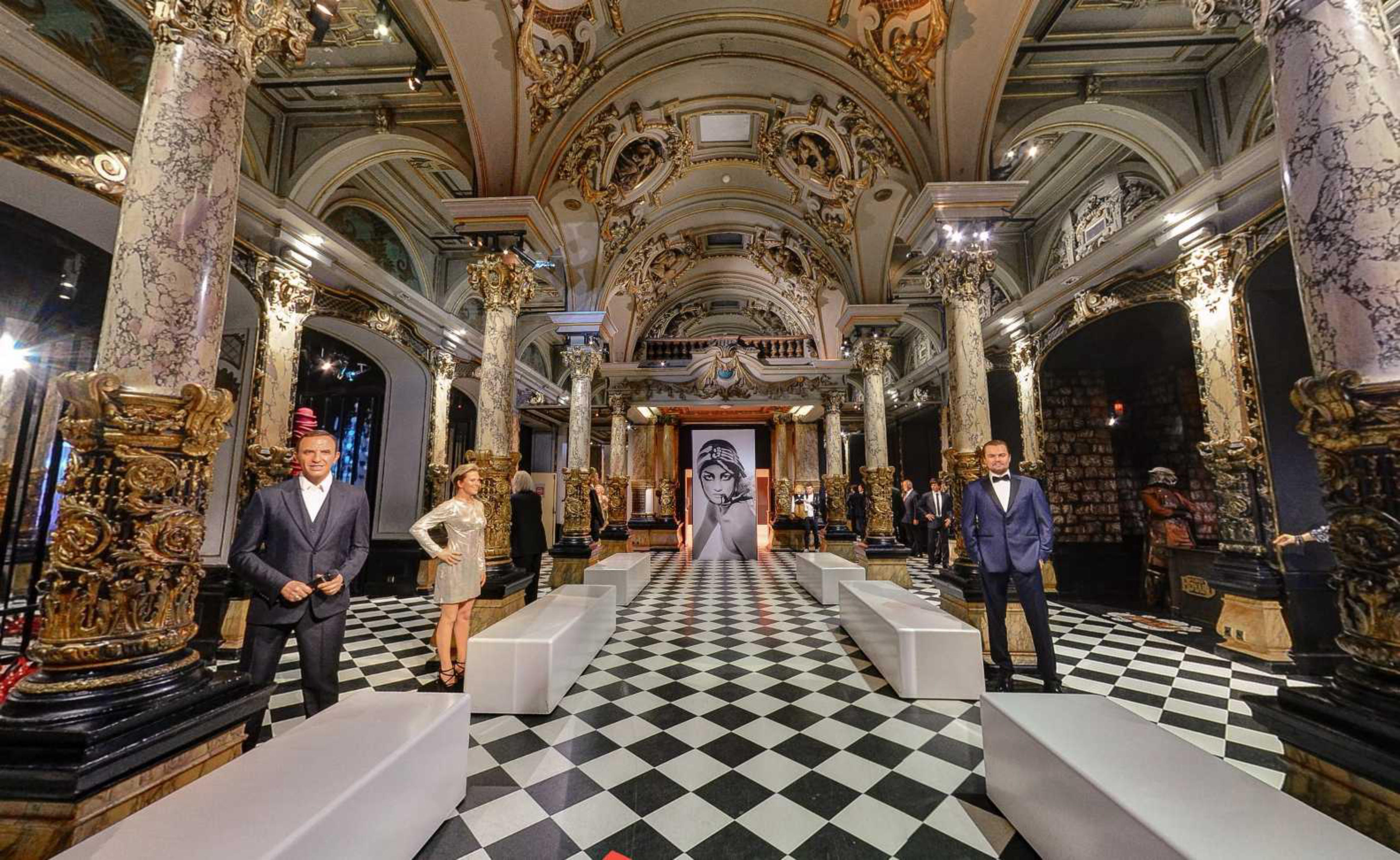 Musée Grévin virtual tour preview